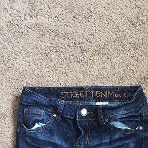 Medium length shorts